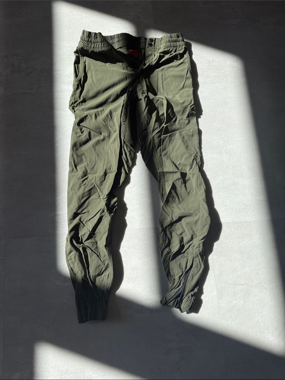 Nike Olive Green Tech Jogger Pants Men’s Size Small Utility Tapered Pants 🌲⚡
